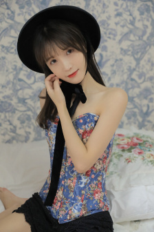 荡女淫春护士hd在线观看